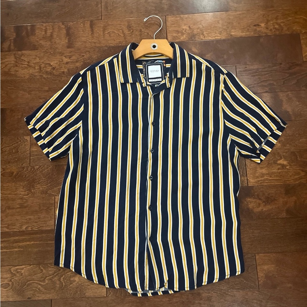 Short-sleeve Shirt (M)